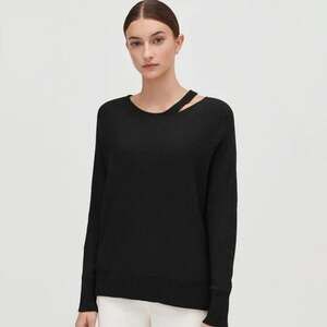 Cuyana Recycled Cashmere Split Neck Sweater Black Cut Out Oversized SZ XS